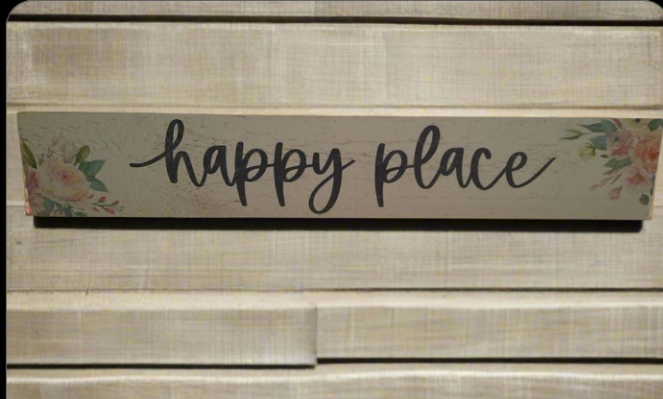 "Happy Place" Floral Wooden Sign