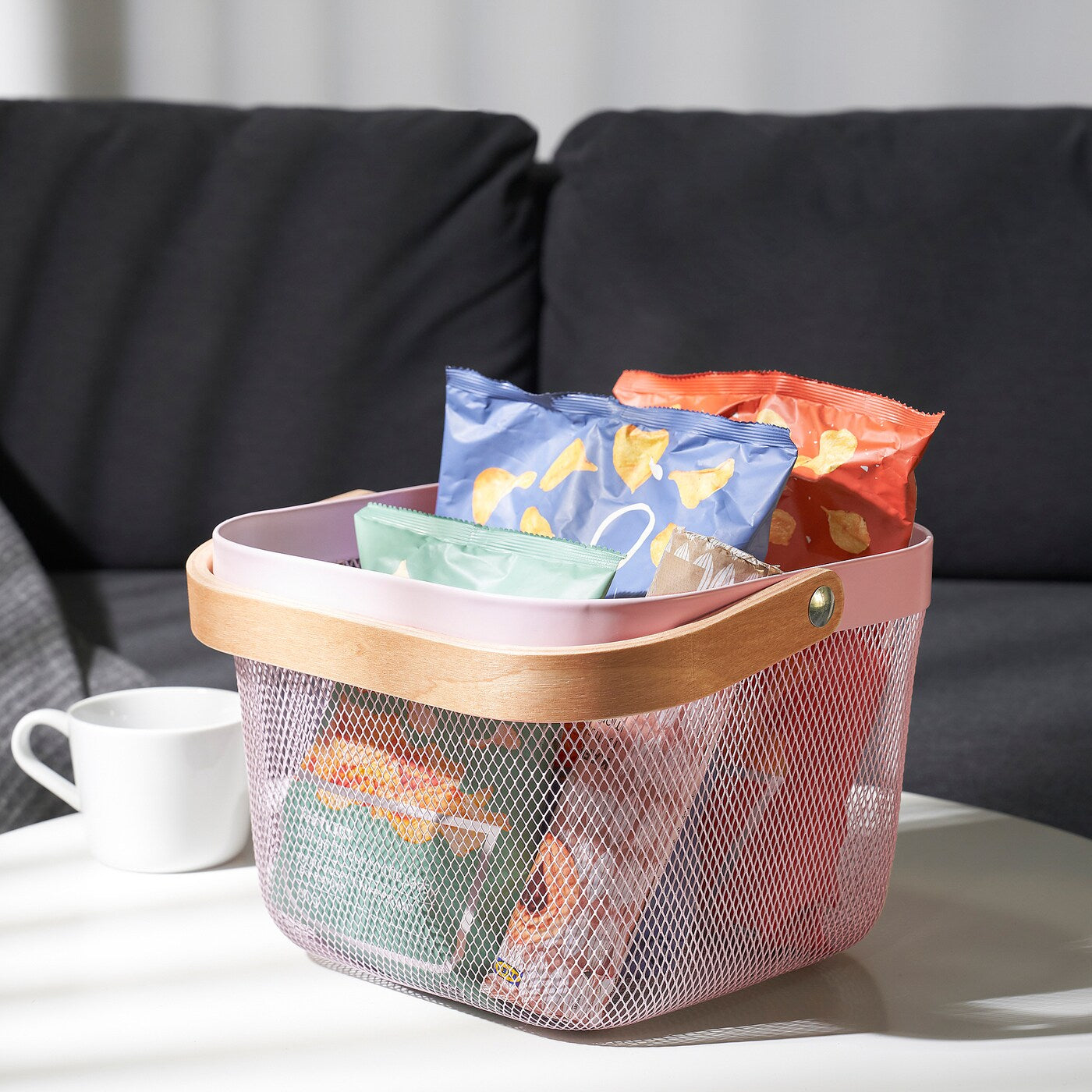 Mesh Basket with Wooden Handle