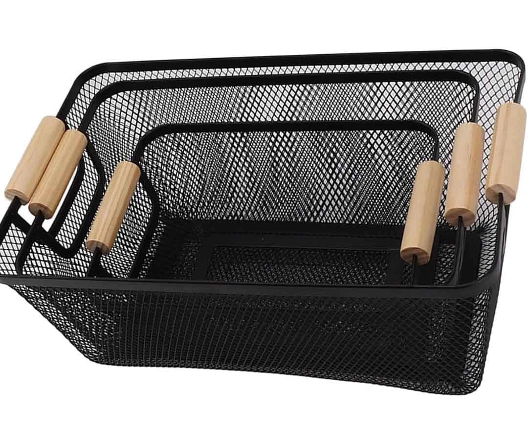 Storage Baskets w Wooden Handles