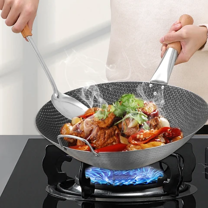 13" Wok with Wooden Handle