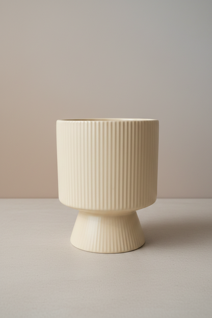 Ribbed Ceramic Holder