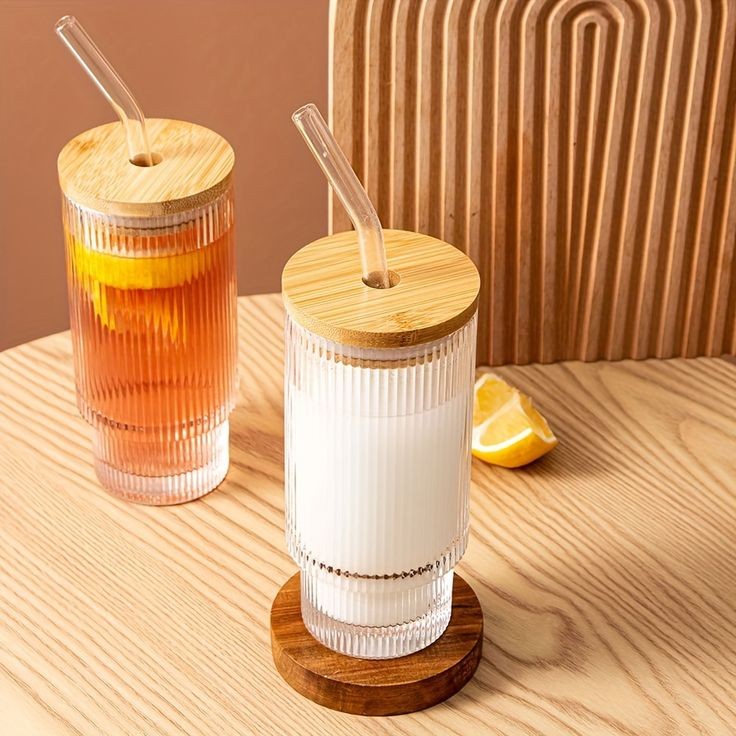 Ribbed Drinking Glass with Lid & Straw